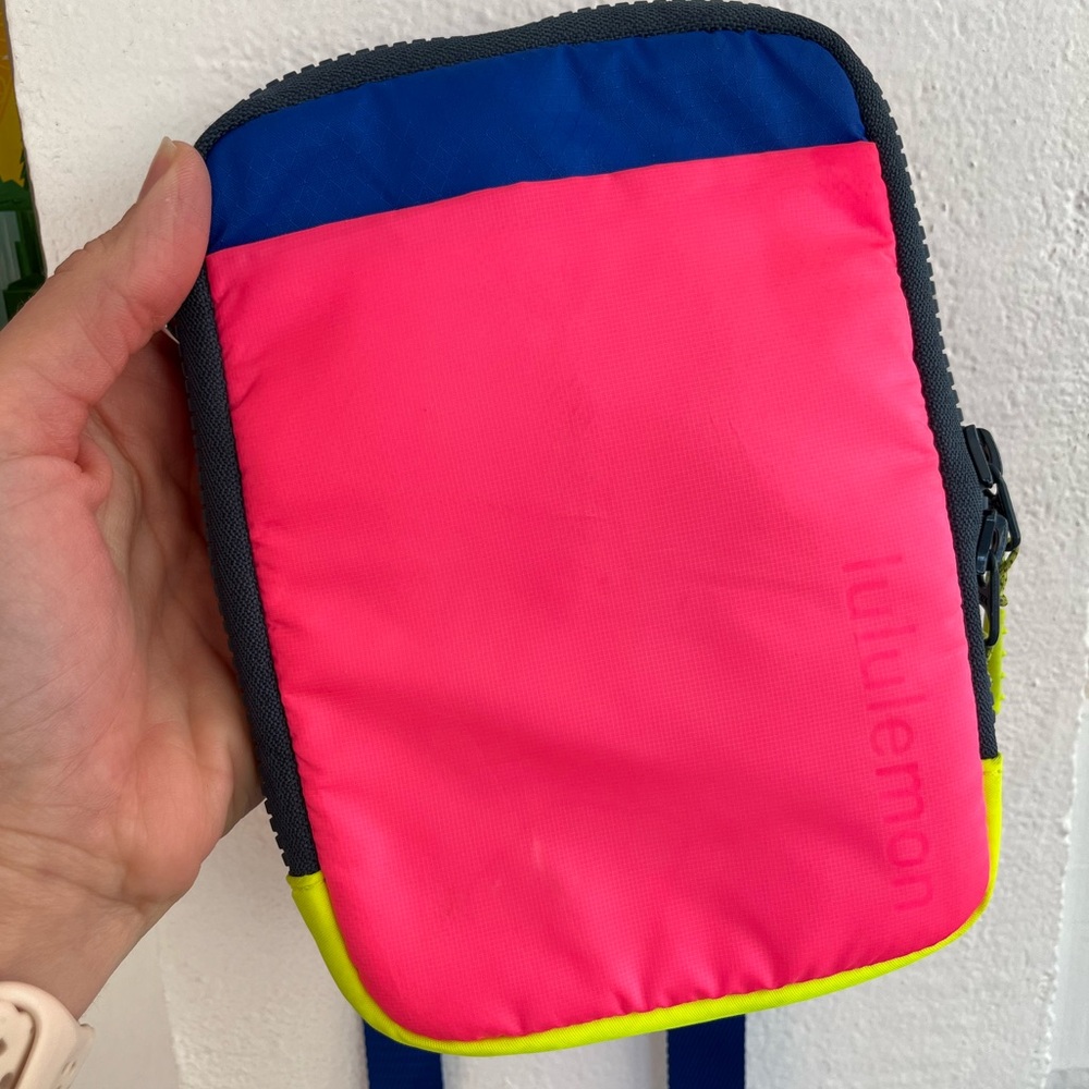 Easy Access Crossbody Lululemon